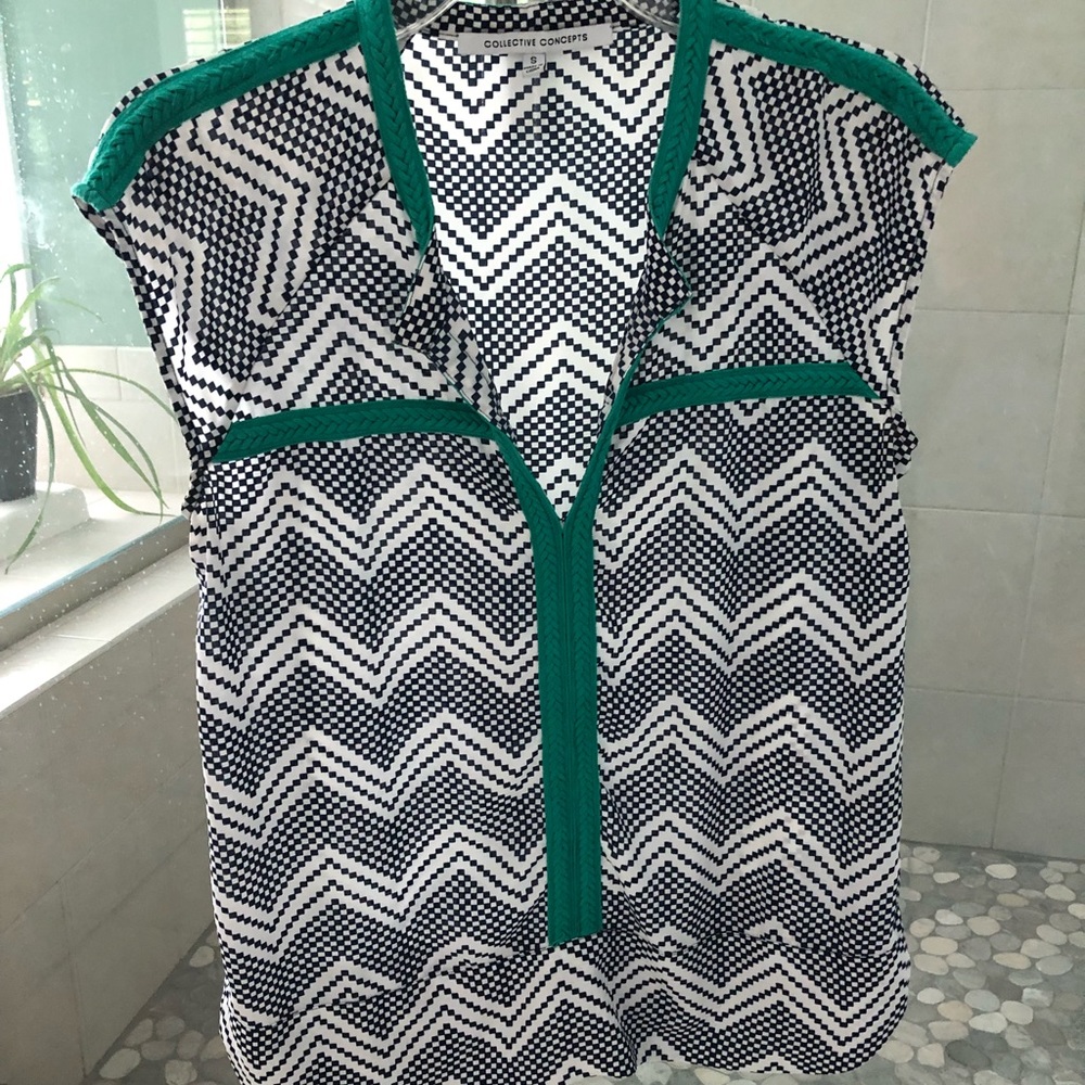 Sleeveless cute summer top